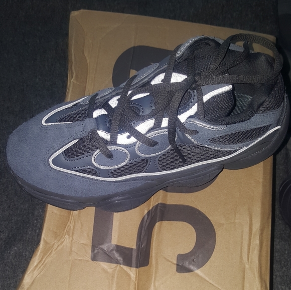 Yeezys 500 main image 6